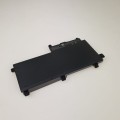HP 640 645 – zewnętrzna strona baterii plastikowa obudowa ogniw