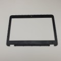 Ramka Matrycy HP EliteBook 725 820 G3 G4 – lewa strona obudowy faktura wykonania