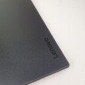 Klapa Matrycy Lenovo ThinkPad T460s T470s – ujęcie z prawej strony faktura wykonania