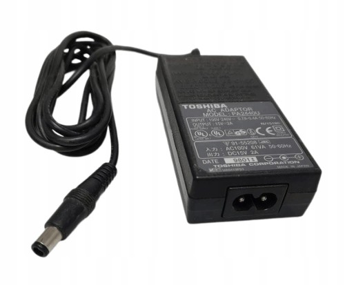 Toshiba – ładowarka uniwersalna 30W