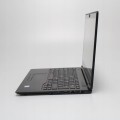 Laptop Fujitsu LifeBook U749 – spód obudowy z kratkami wentylacji