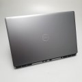 Dell Precision 7750 - solidna obudowa klasy A, z logo Dell i certyfikatami ISV