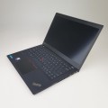 Laptop Lenovo ThinkPad X13 Gen – zamknięta klapa, zamknięta pokrywa