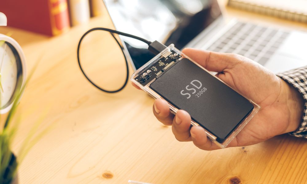 Jaki dysk SSD kupić? Przewodnik po typach, interfejsach i prędkościach